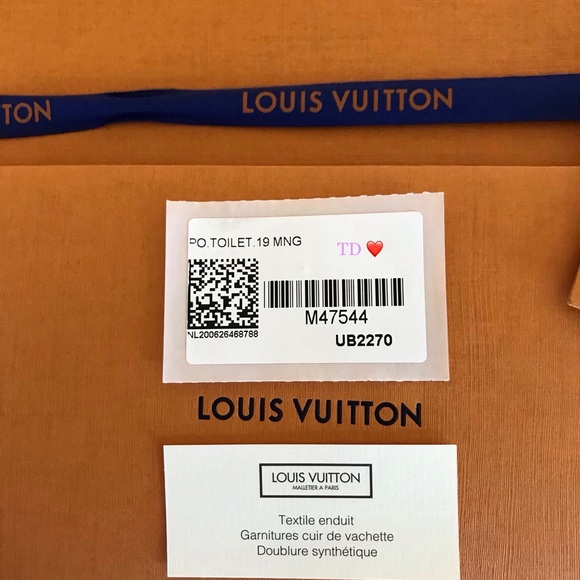🎁BRAND NEW LOuis Vuitton Toiletry 19 - Picture 9 of 9